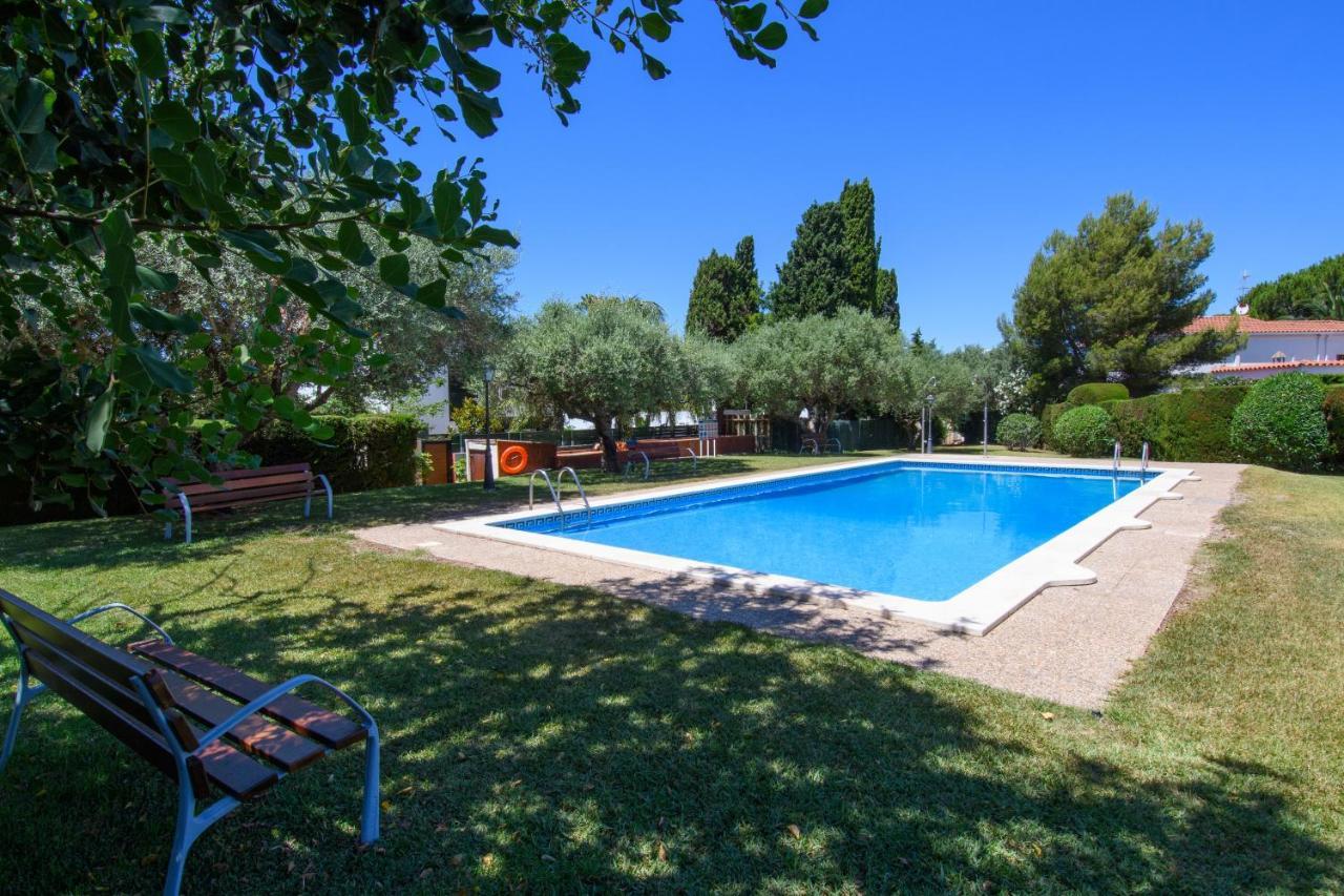 Rentalmar Villa Covamar Families Only Salou Bagian luar foto